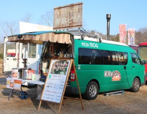 0302　キッチンカー　移動販売車　名古屋グランパス　スタジアムグルメ　mog　車両